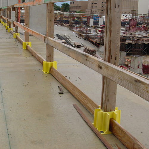 Safety Boot Guardrail System Reusable OSHA Compliant Base (4-Pack ...