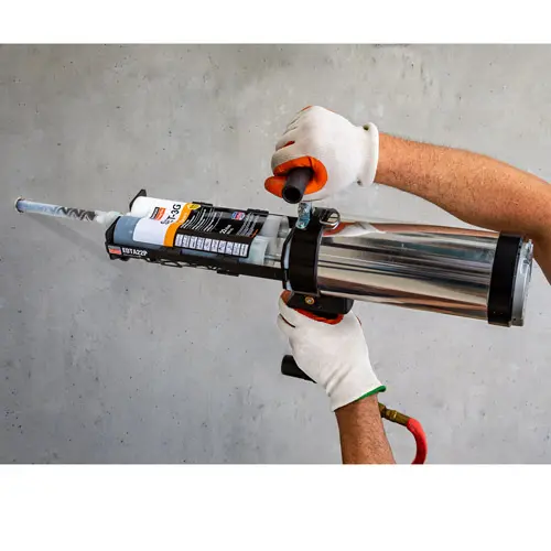 Simpson Strong-Tie EDTA22P Pneumatic 22 oz Epoxy Dispenser